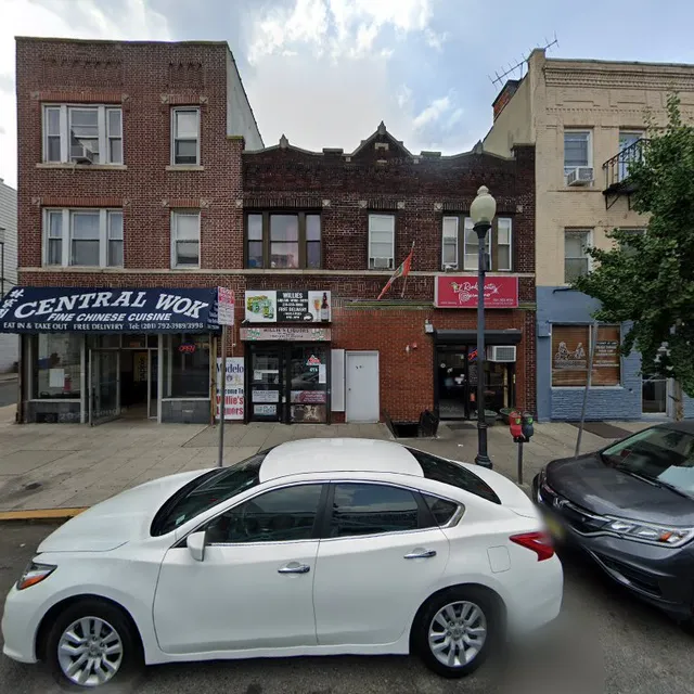 Willie's Liquors & Wines