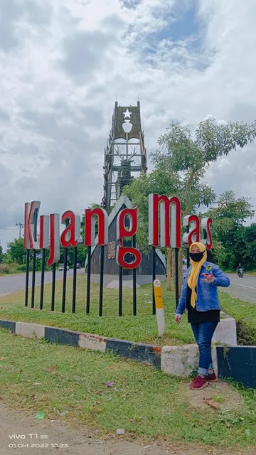 Tugu Kijang Mas