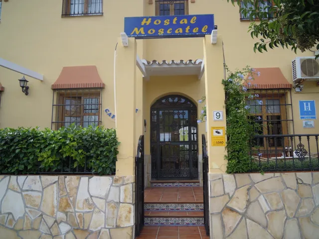 Hostal Moscatel - WEB OFICIAL