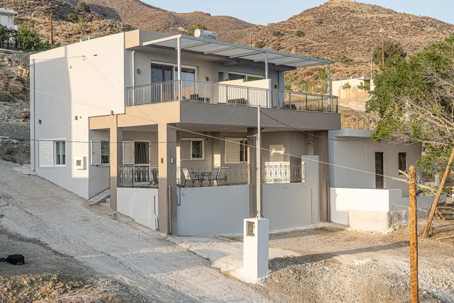 Tzortzis family Apartments