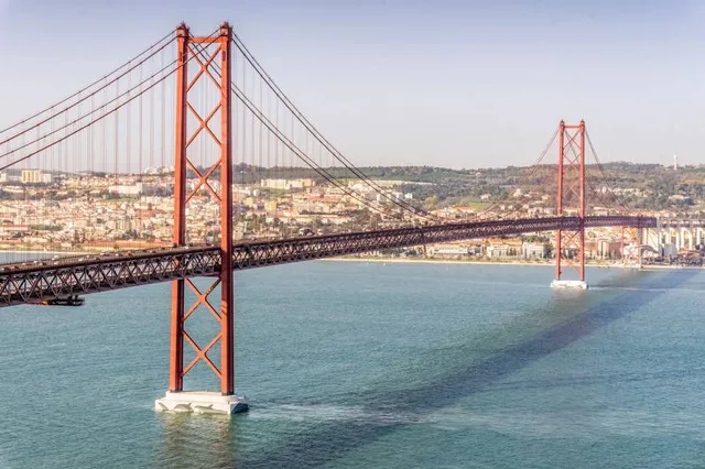 Ponte 25 de Abril