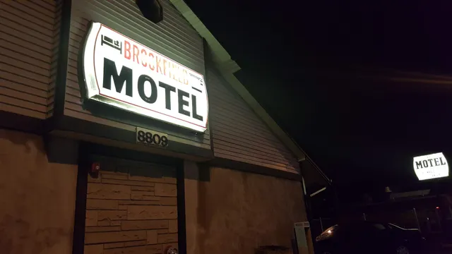 Pioneer Motel