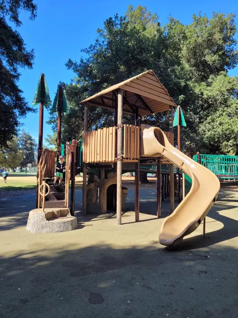 Willow Street Frank Bramhall Park