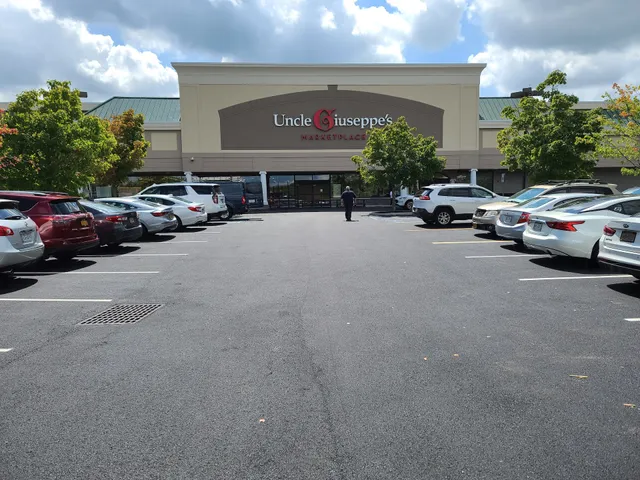 Yorktown Green Shopping Center