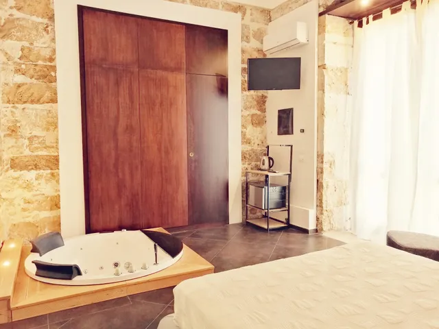 GARIBALDI MAISON DE CHARME