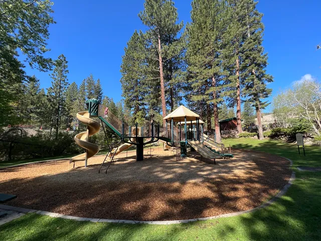 Preston Field & Playground
