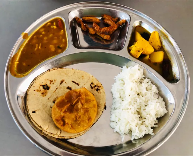 Ambaji bhojnalaya & dharamshala