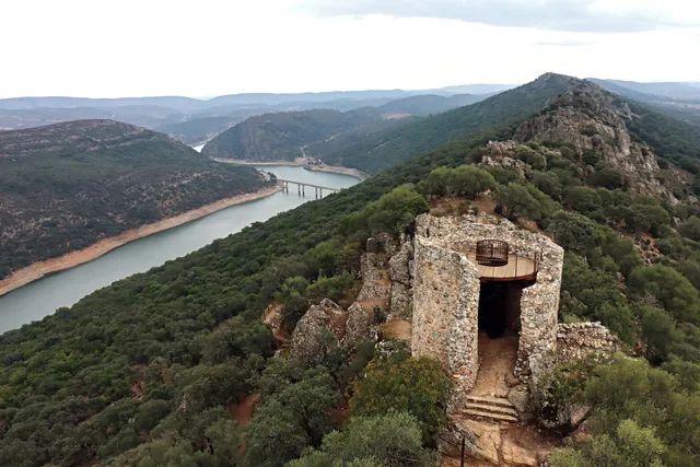 Castillo de Monfragüe
