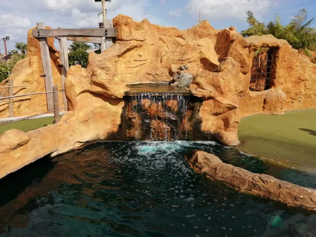 Pirates Cove Adventure Golf