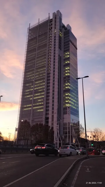 Intesa Sanpaolo Skyscraper