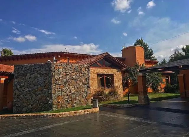 John's Home on Wine Route