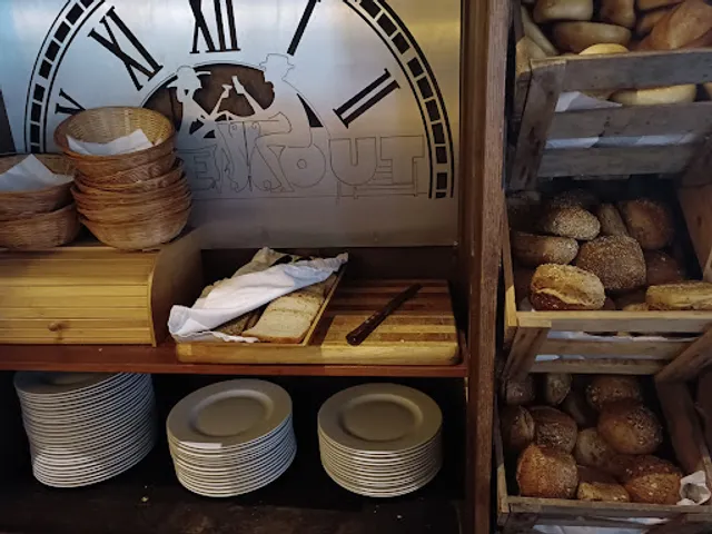 Time Out Café/Bistro Warburg