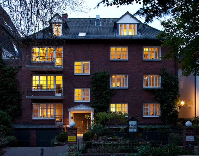 von Deska Townhouses - Ivy House