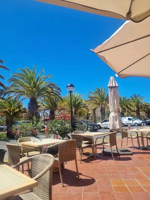 Harriet's English Tea Room