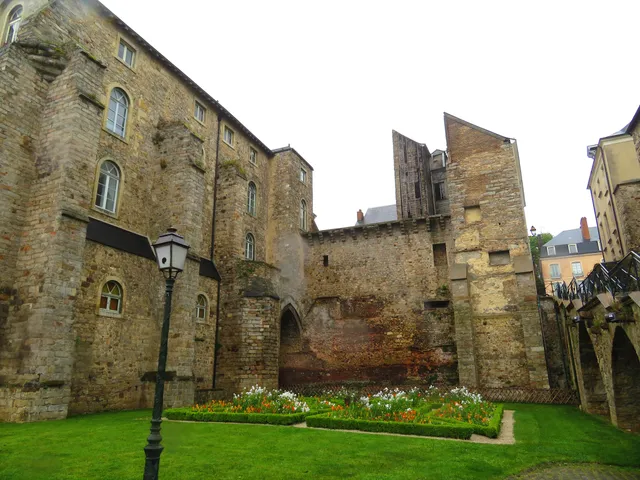 Collégiale Saint-Pierre-la-Cour du Mans