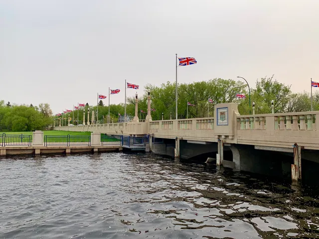Albert Memorial Bridge