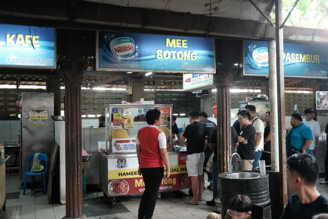 Hameed Pata Mee Sotong