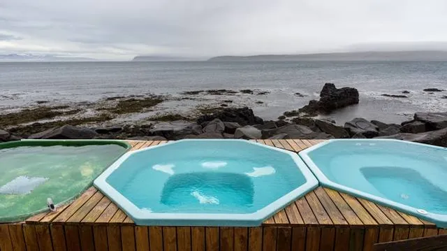 Drangsnes Hot Tubs