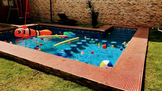 RESTAURANTE LA TRAJINERA