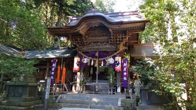 Yahiko Shrine