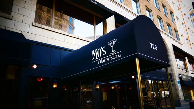 Mo’s...A Place for Steaks