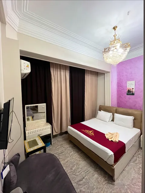 Abdeen palace Hostel