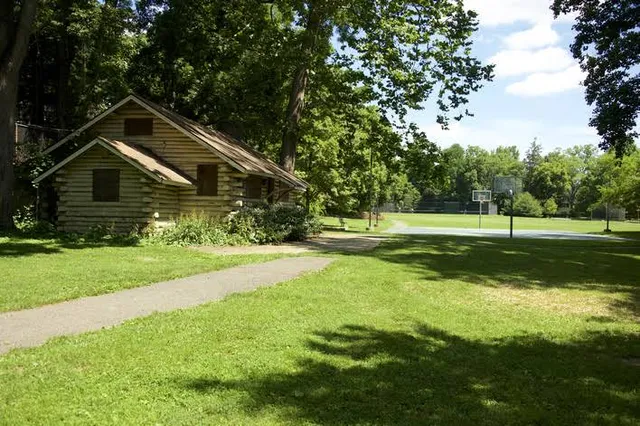 Kensington Cabin Local Park