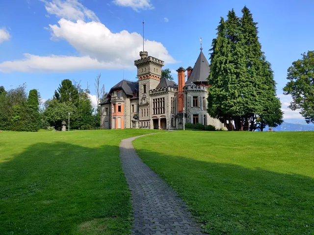 Dreilindenpark (Konsipark)