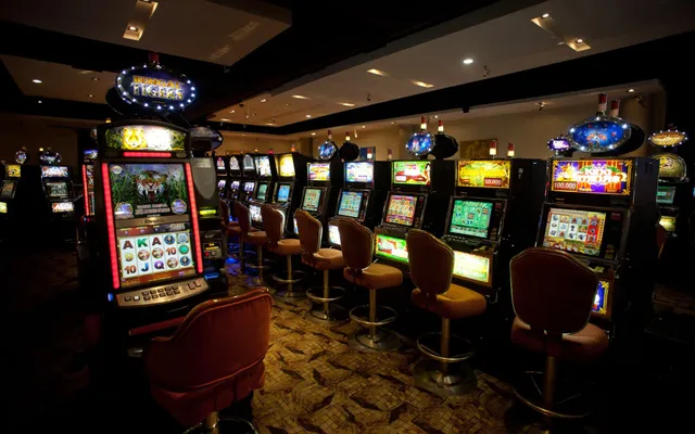 Casino Golden Palace - Arenas de La Punta