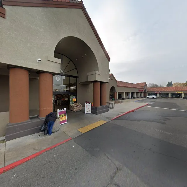 Standiford Square Shopping Center