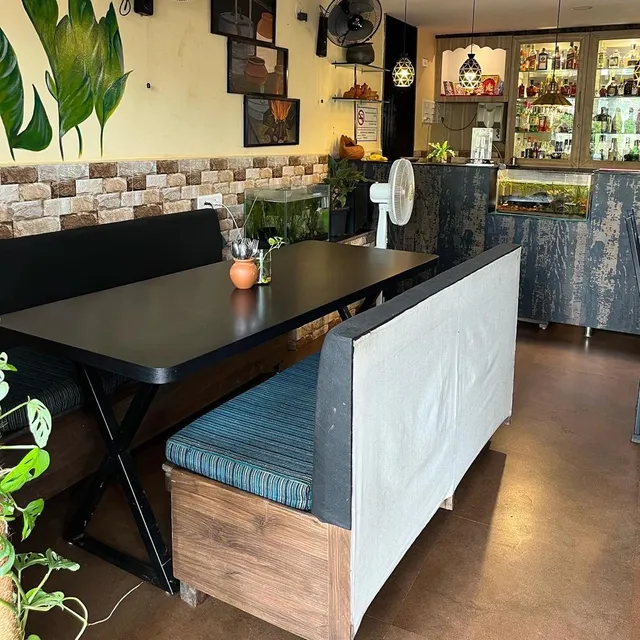 Shalini Bar And Restaurant