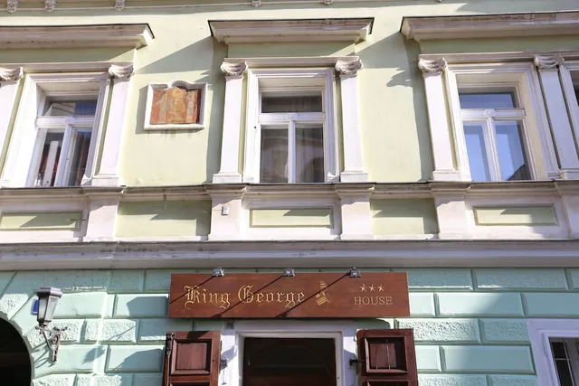 U Cervene zidle - Red Chair Hotel