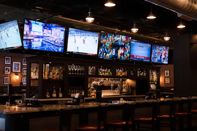 SKYBOKX 109 Sports Bar & Grill