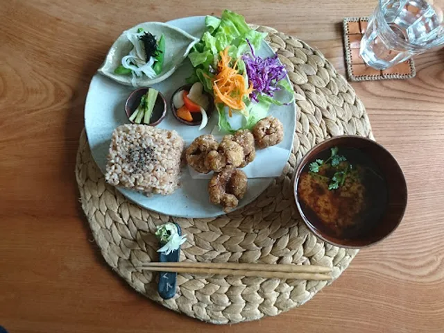 Mooring Deck Deli &Cafe