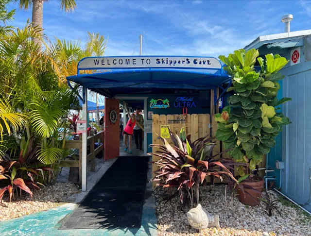 Skipper's Cove Bar & Grill
