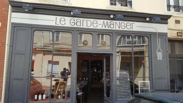 Le Garde-Manger