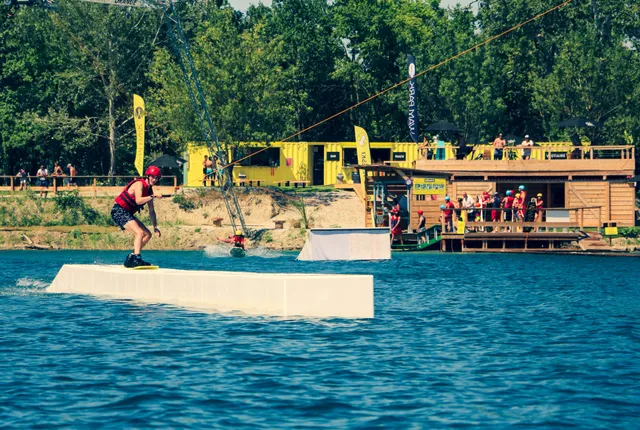 Wam Park - Orange - Piolenc