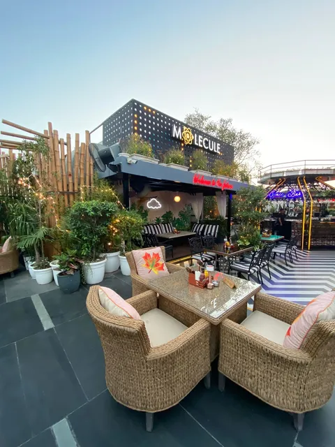 MOLECULE AIR BAR LUCKNOW