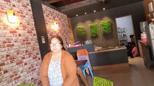 Paratha Plus, Silvassa