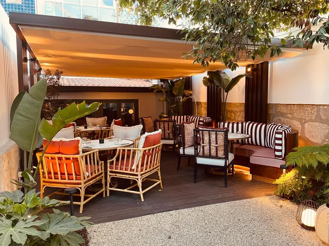 TOA Porto - Cocktail Bar & Terrace