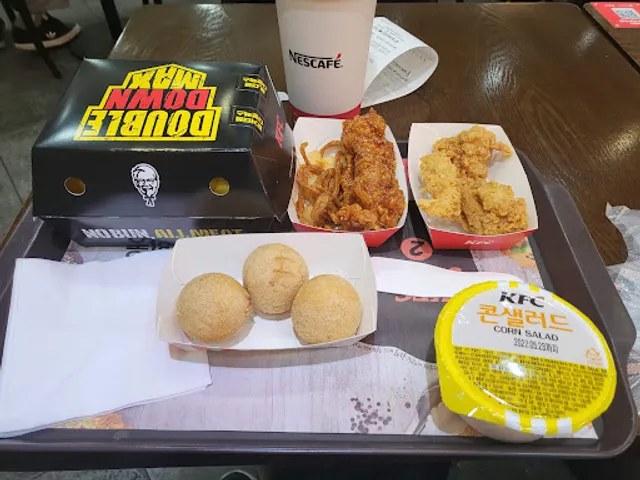 KFC 수원역광장점