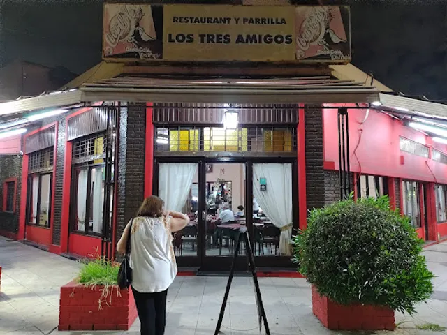 Bodegón Los 3 Amigos