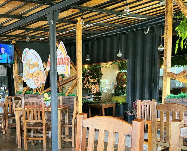 Entre Tacos y Arepas