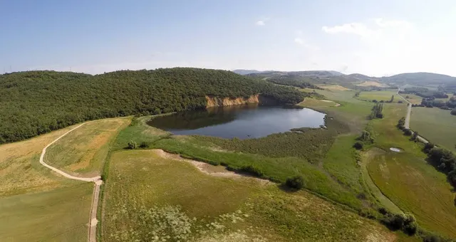 Lago de Caicedo de Yuso