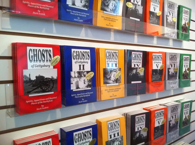 Mark Nesbitt's Ghosts of Gettysburg Candlelight Walking Tours