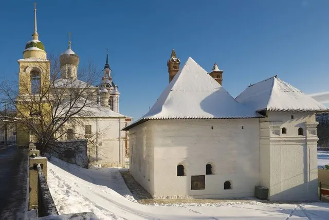 Staryy Angliyskiy Dvor