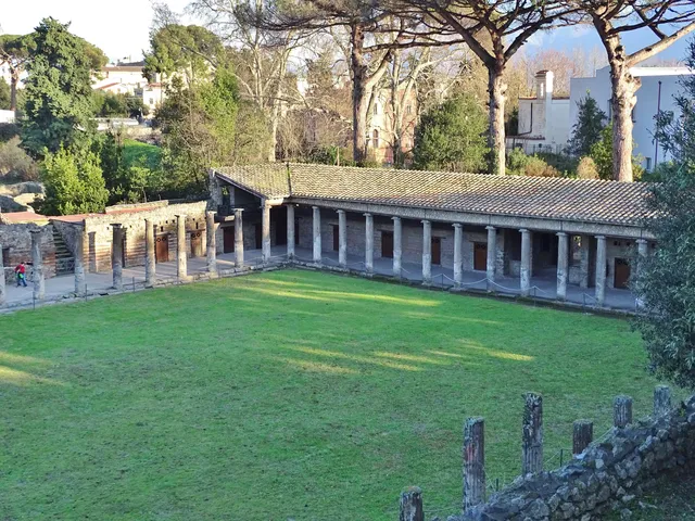 Quadriporticus of the theatres