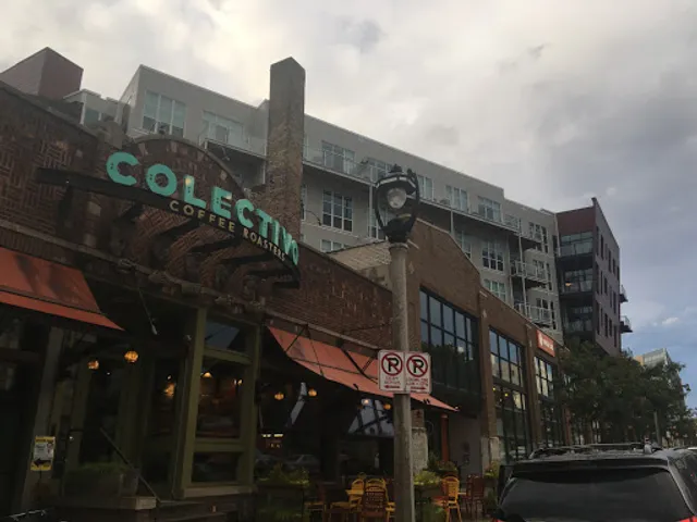 Colectivo Coffee Prospect Ave.