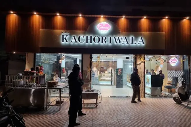 Ojha Kachoriwala