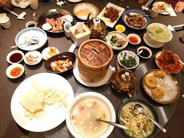 Xueyuan Shanghai Hotel